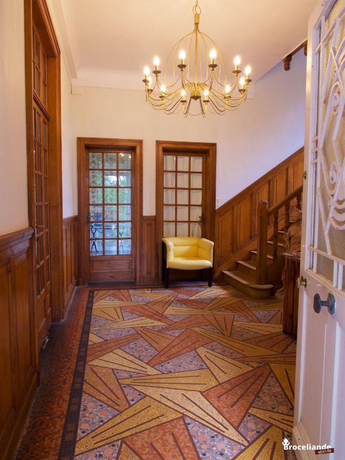 La Maison Rouge Montauban-de-Bretagne Extérieur photo